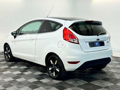 Ford Fiesta 1.2 Fiesta Zetec SG16YGE White #5