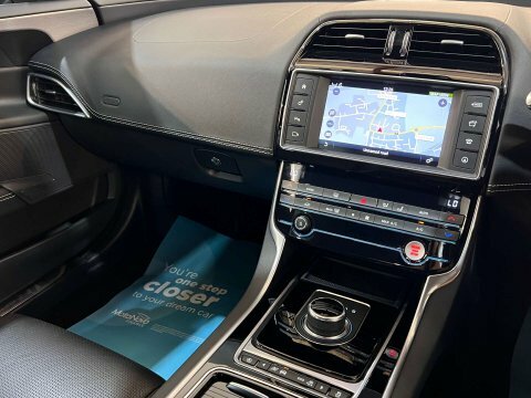 Jaguar XE Xe D R-sport  #27