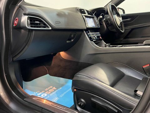 Jaguar XE Xe D R-sport  #37