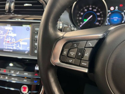 Jaguar XE Xe D R-sport  #31