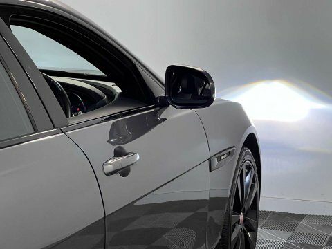 Jaguar XE Xe D R-sport  #62