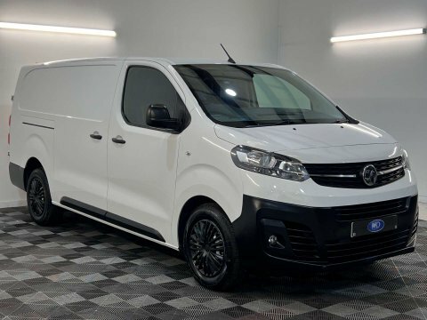 Vauxhall Vivaro 1.5 Vivaro F2900 White