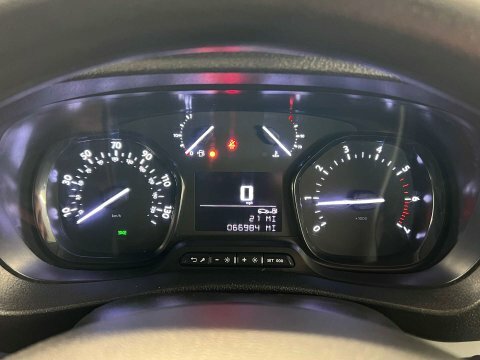 Vauxhall Vivaro Dynamic White #21