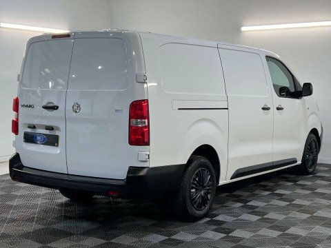 Vauxhall Vivaro 1.5 Vivaro F2900 White #3