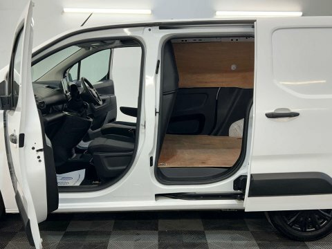 Vauxhall Combo 1.5 Turbo D 2000 Sportive L1 H1 Euro 6 Ss White #34