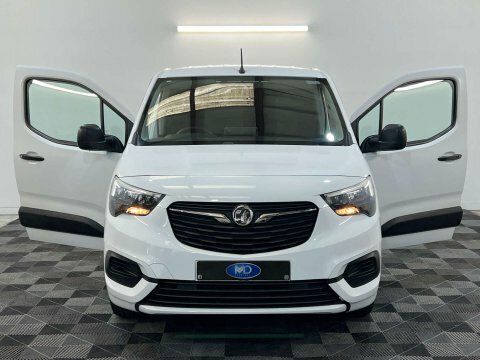 Vauxhall Combo 1.5 Turbo D 2000 Sportive L1 H1 Euro 6 Ss White #32