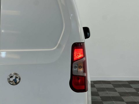 Vauxhall Combo 1.5 Turbo D 2000 Sportive L1 H1 Euro 6 Ss White #46