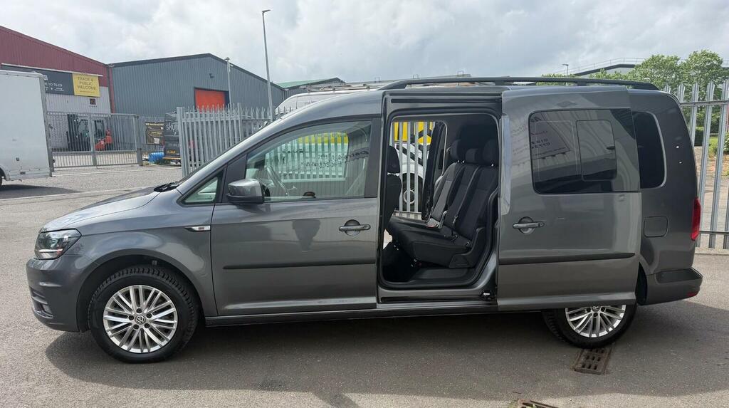 Volkswagen Caddy Maxi Life 2L Null Blue #3
