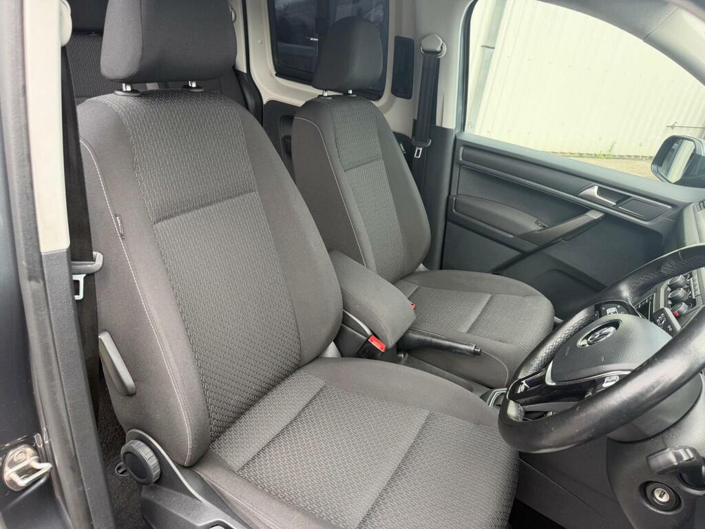 Volkswagen Caddy Maxi Life 2L Null Blue #44