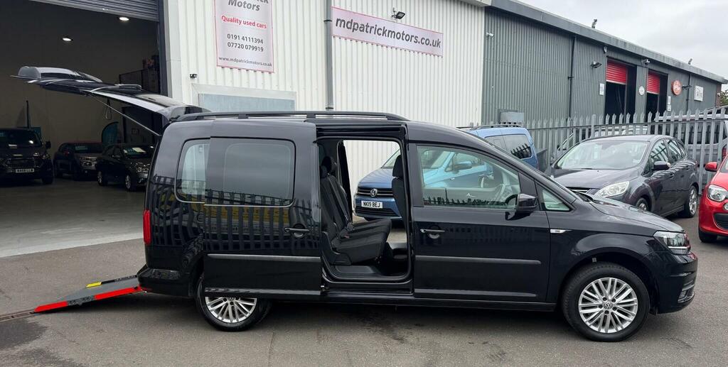 Volkswagen Caddy Maxi Life Mpv Blue #31