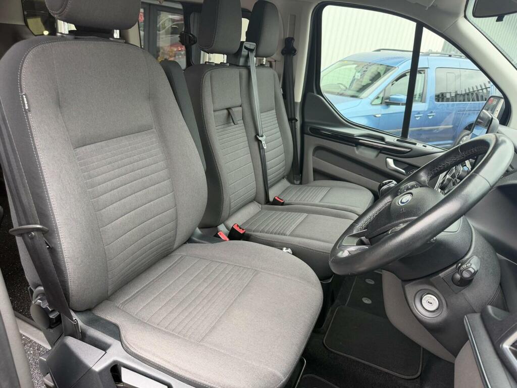 Ford Tourneo Custom Custom 2.0 310 Ecoblue Black #31
