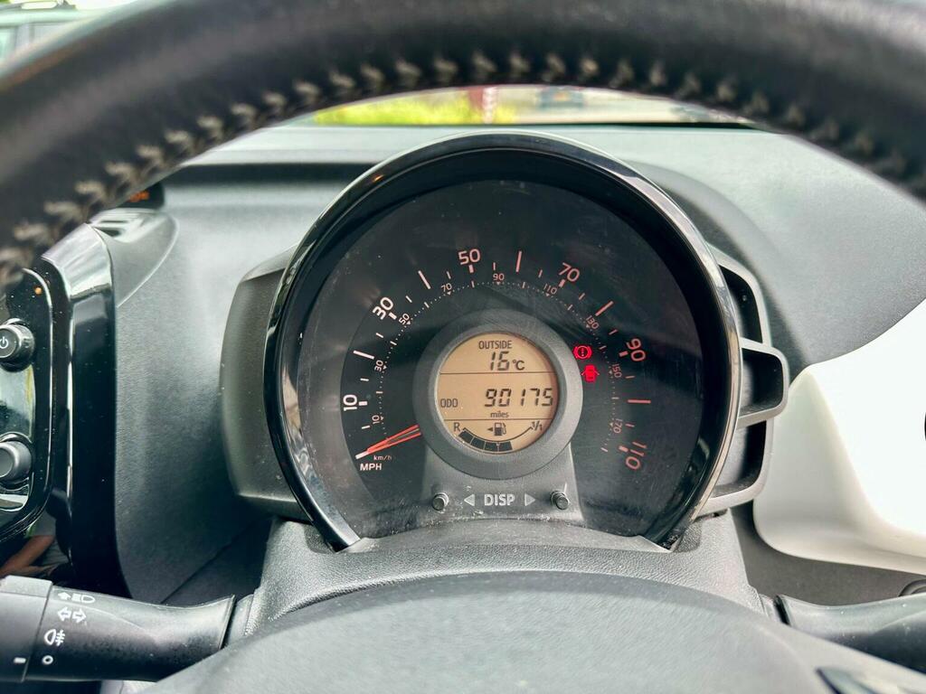 Peugeot 108 Allure Silver #25
