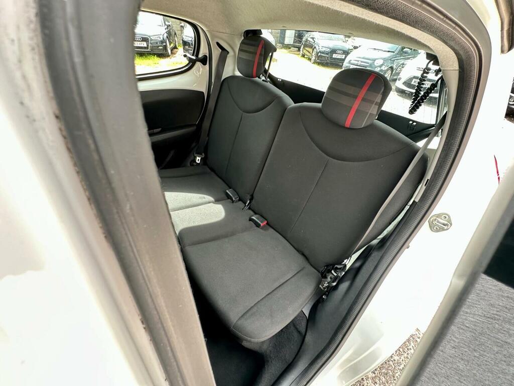 Peugeot 108 Allure Silver #40