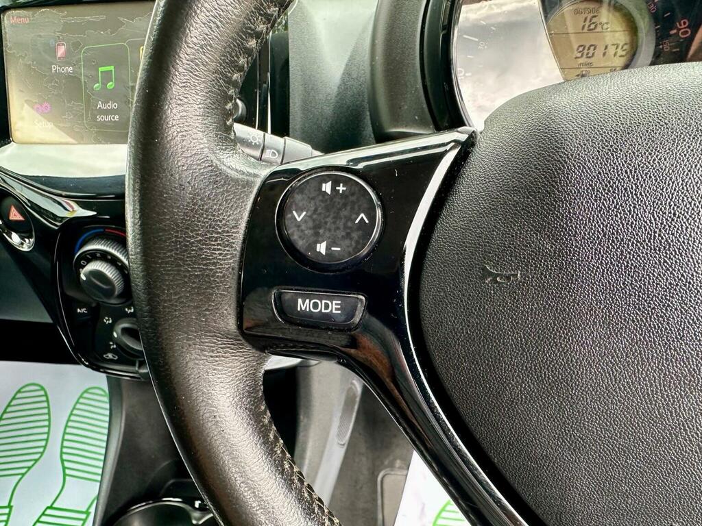 Peugeot 108 Allure Silver #26