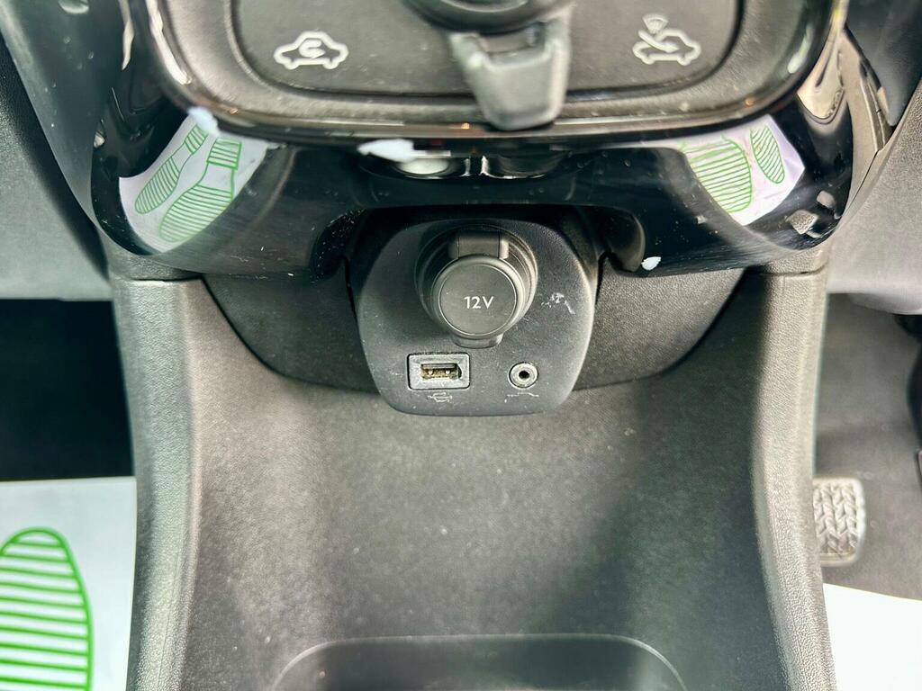 Peugeot 108 Allure Silver #31