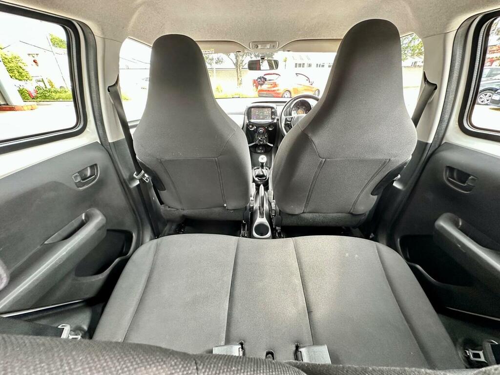 Peugeot 108 Allure Silver #45