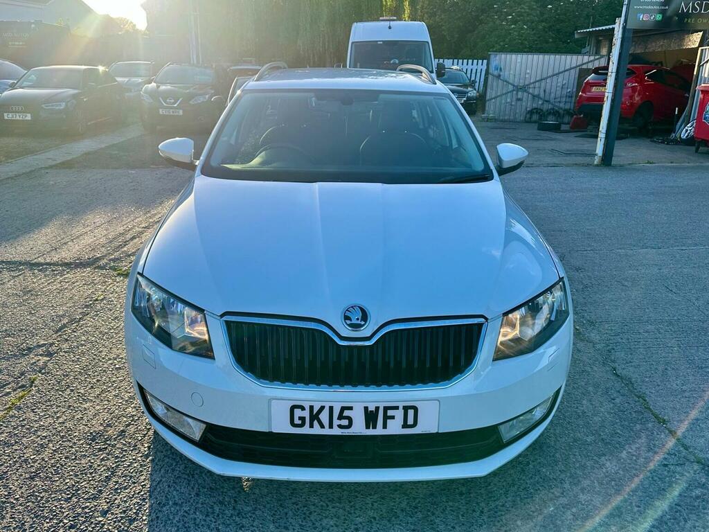 Skoda Octavia 2.0 Tdi Elegance Euro 5 Ss 2015 GK15WFD White #4