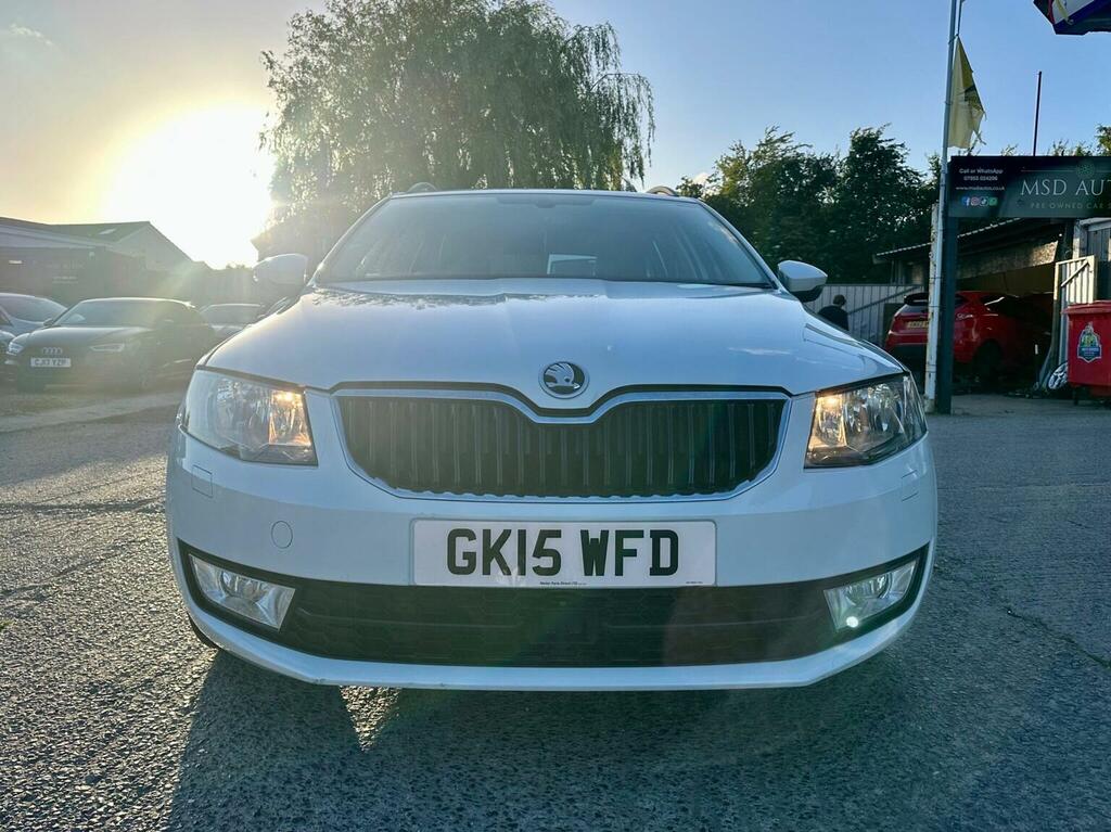 Skoda Octavia 2.0 Tdi Elegance Euro 5 Ss 2015 GK15WFD White #3