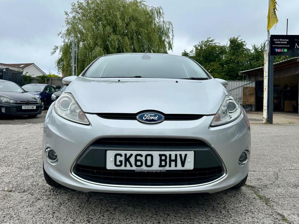 Ford Fiesta 1.4 Titanium 2010 Silver #3