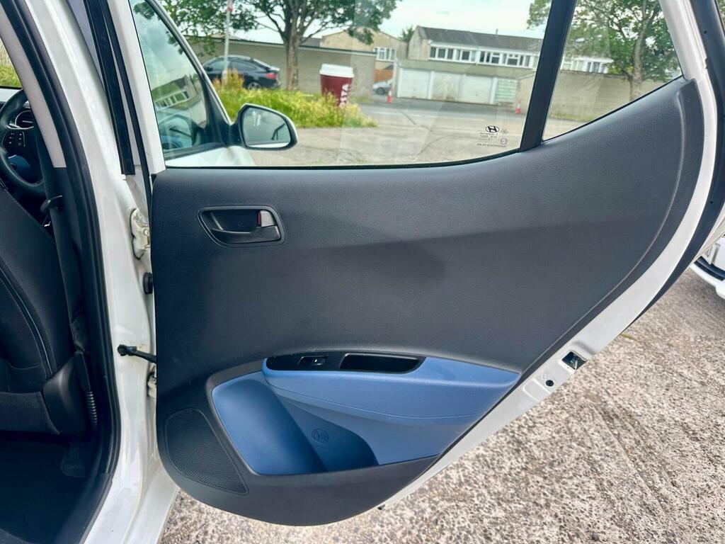 Hyundai I10 1.0 Se 65 Bhp Grey #51