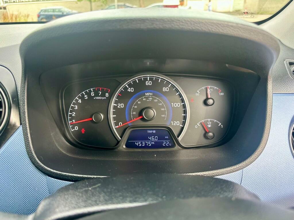 Hyundai I10 1.0 Se 65 Bhp Grey #28