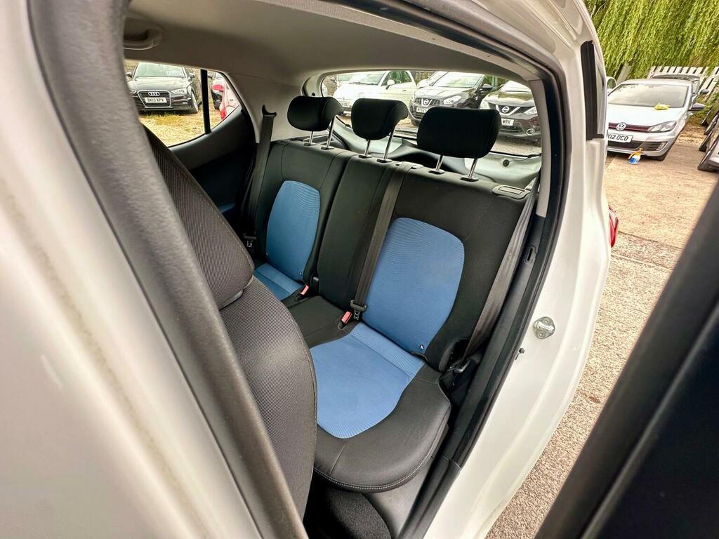 Hyundai I10 1.0 Se 65 Bhp Grey #42