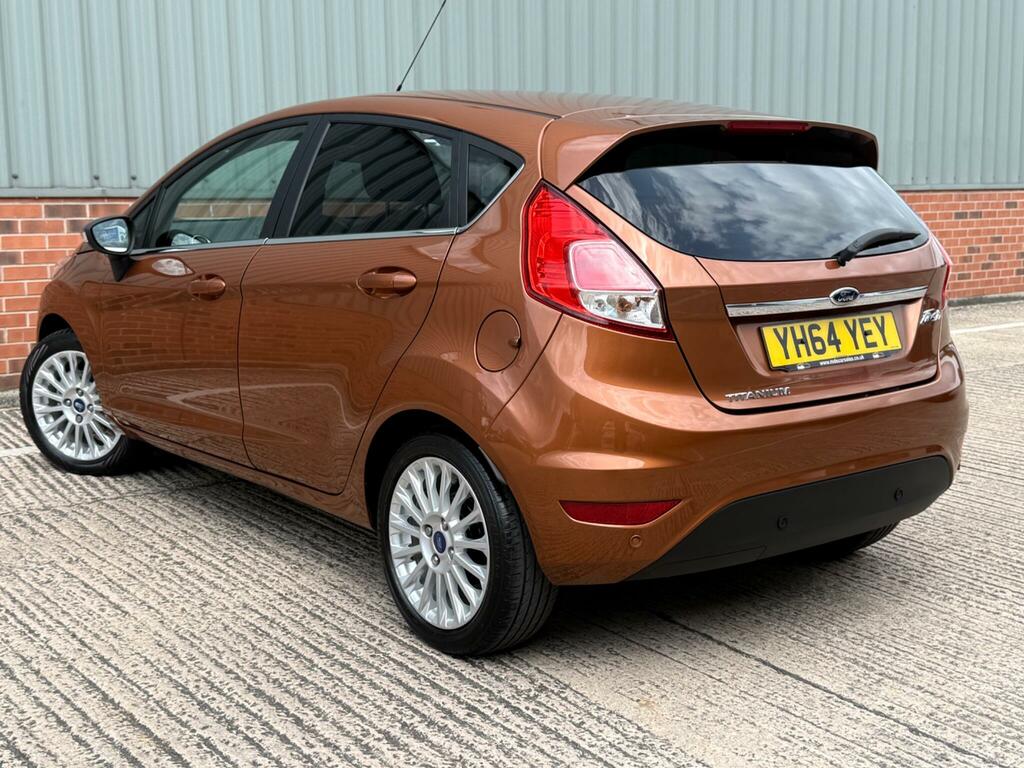 Ford Fiesta 1.6 Titanium Powershift Euro 5 Yellow #4