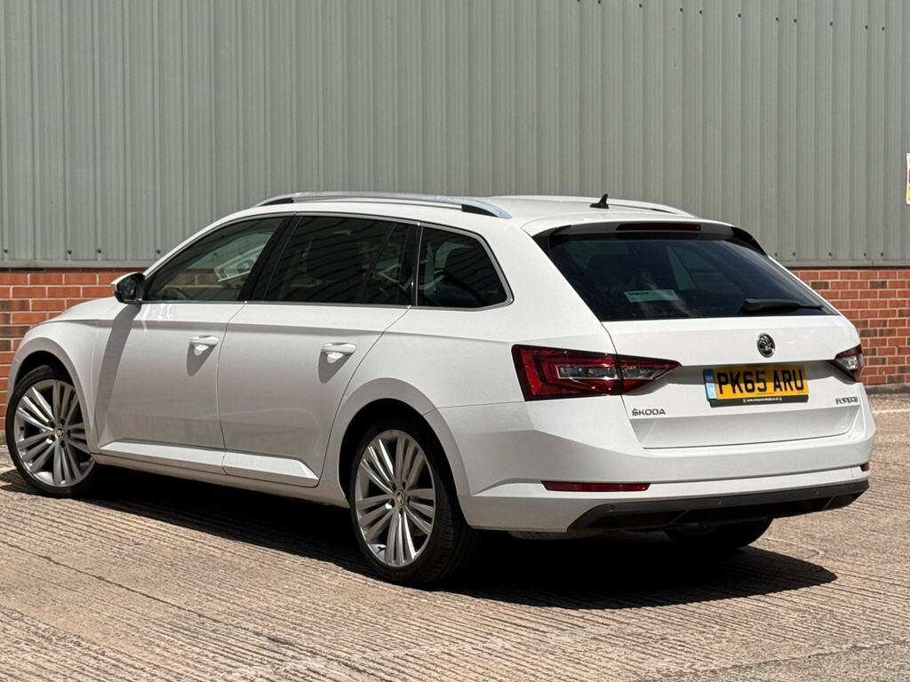 Skoda Superb 2.0 Tdi Se L Executive Dsg 6Spd Euro 6 Ss White #4