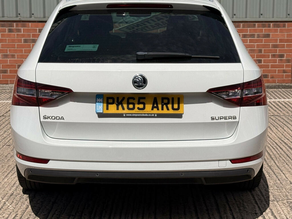 Skoda Superb 2.0 Tdi Se L Executive Dsg 6Spd Euro 6 Ss White #4