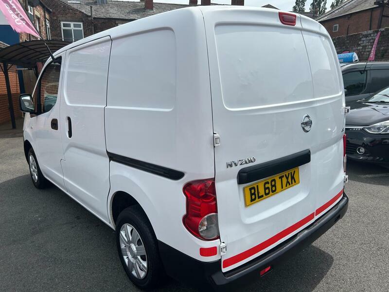 Nissan NV200 1.5-Dci-acenta-swb-euro-6-6dr White #6