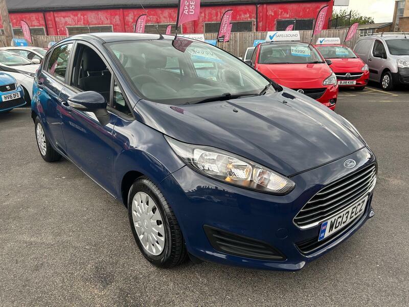 Ford Fiesta 1.6-Tdci-econetic-style-euro-5-ss-5dr Blue