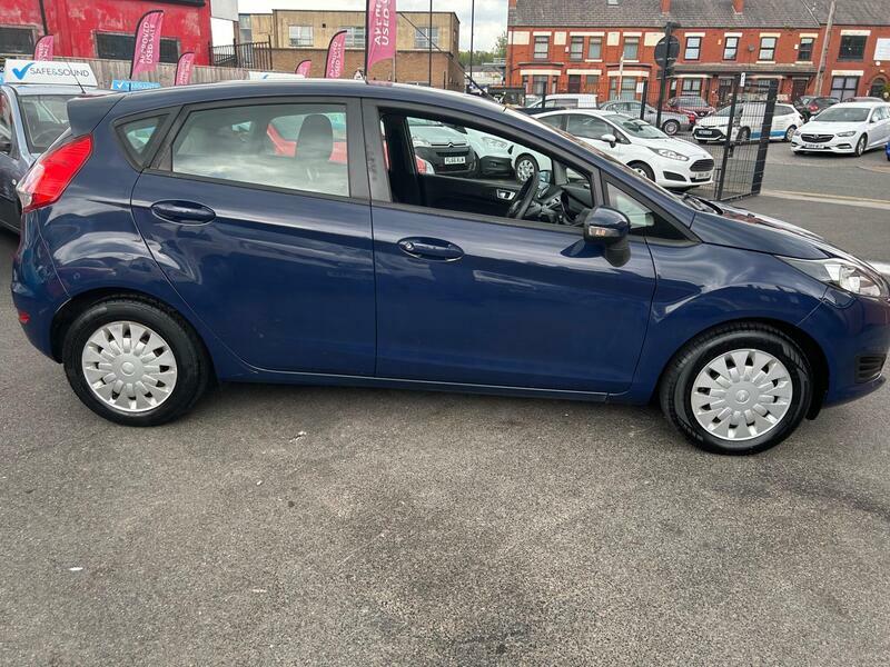 Ford Fiesta 1.6-Tdci-econetic-style-euro-5-ss-5dr Blue #4