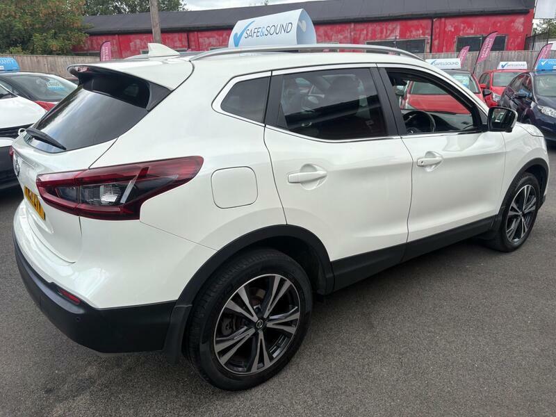 Nissan Qashqai 1.3-Dig-t-n-connecta-euro-6-ss-5dr White #3