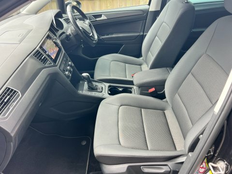 Volkswagen Golf SV Gt Red #16