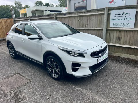 Kia Xceed 3 1.5 Gdi White #2