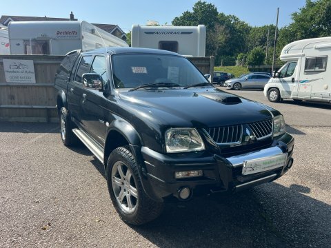 Mitsubishi L200 2.5L Elegance Blue #1