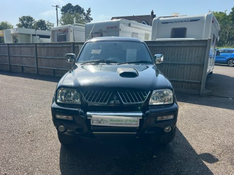 Mitsubishi L200 2.5L Elegance Blue #9