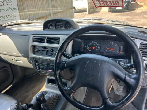 Mitsubishi L200 2.5L Elegance Blue #10