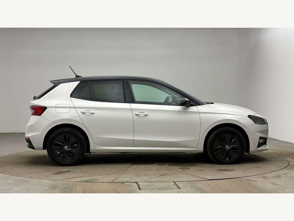 Skoda Fabia 1.0 Tsi Colour Edition Euro 6 S S MA22WJL White #4