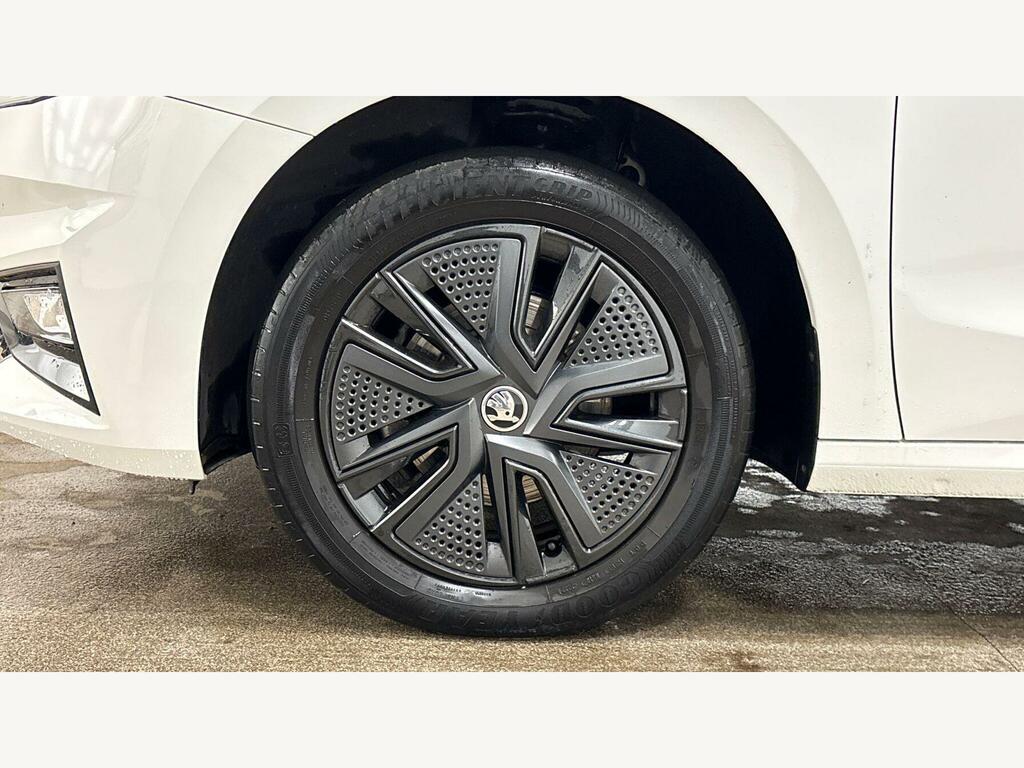 Skoda Fabia 1.0 Tsi Colour Edition Euro 6 S S HN72ERJ White #5