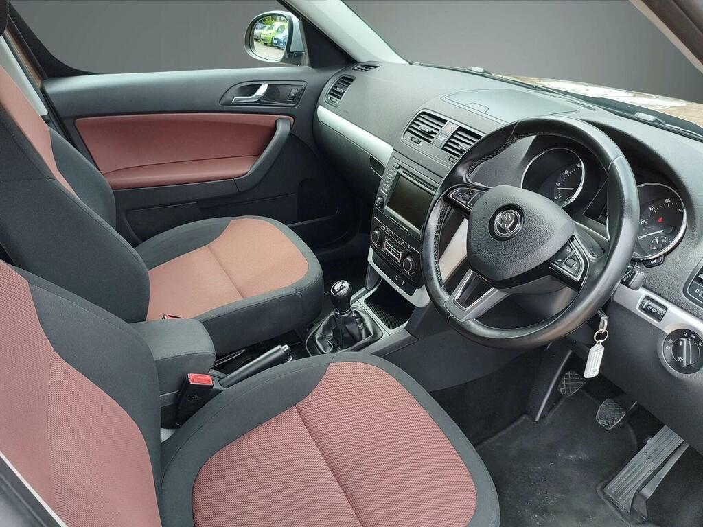 Skoda Yeti 2.0 Tdi Cr Elegance Blue #8