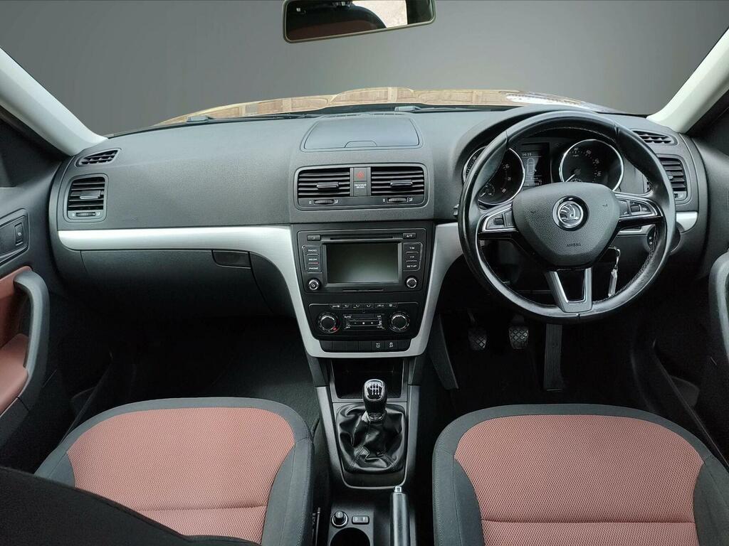 Skoda Yeti 2.0 Tdi Cr Elegance Blue #9