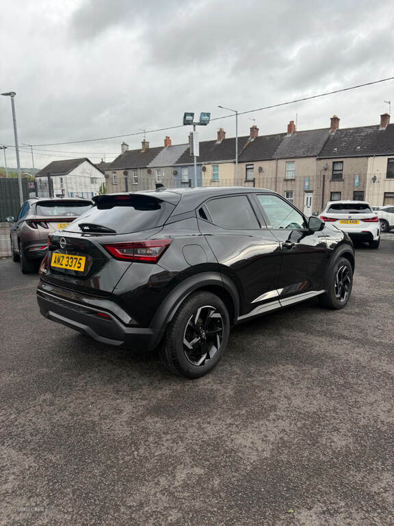 Nissan Juke 1.0 Dig-t 114 N-connecta AMZ3375 Black #2