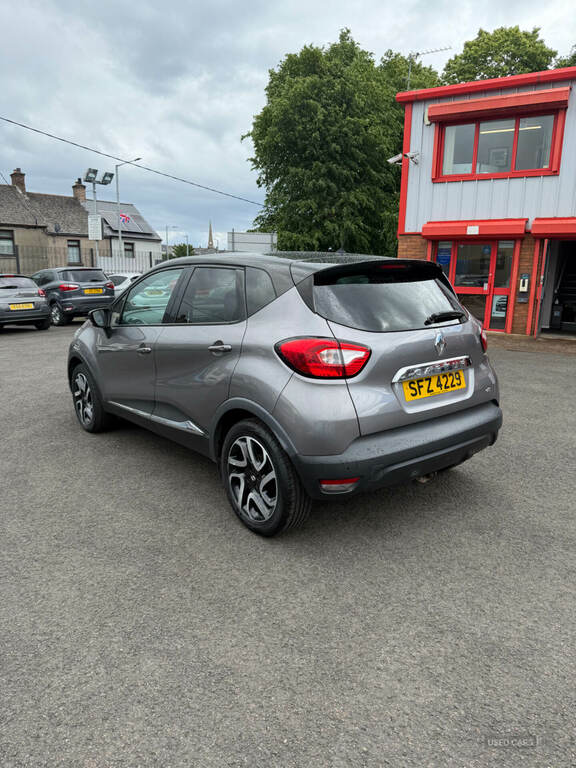 Renault Captur 1.5 Dci 90 Dynamique S Medianav Energy Black #3