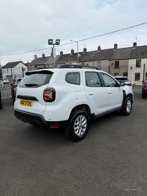 Dacia Duster 1.0 Tce 90 Expression AMZ5725 White #2