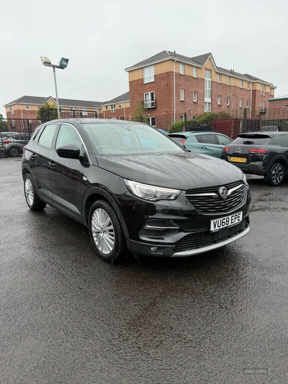 Vauxhall Grandland X 1.5 Turbo D Tech Line Nav Black