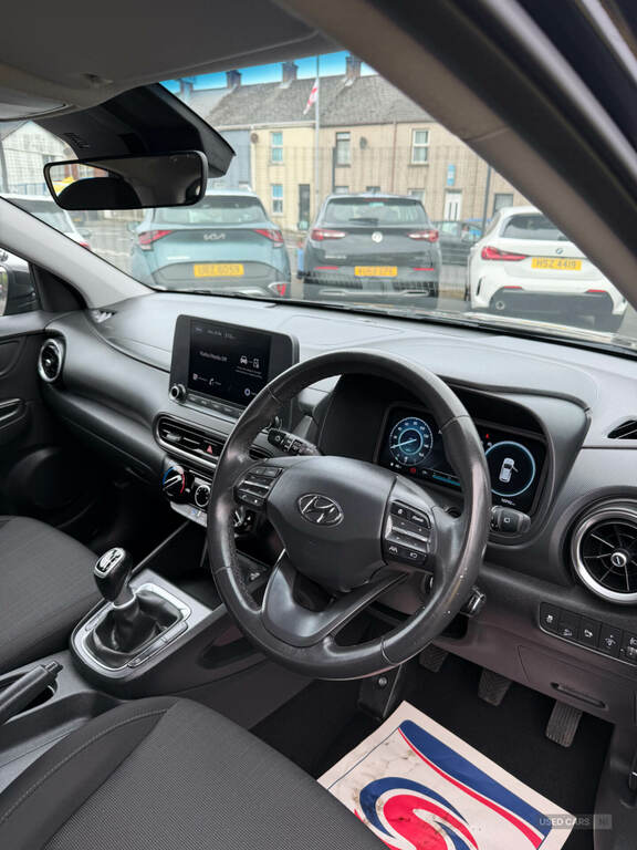 Hyundai Kona 1.0 Tgdi 48V Mhev Se Connect AMZ9528 Black #6