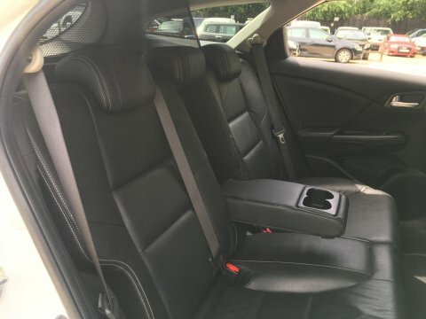 Honda Civic Civic I-dtec Es-t White #34