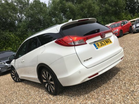 Honda Civic Civic I-dtec Es-t White #18
