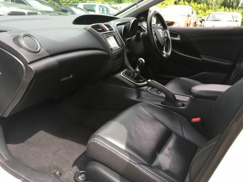 Honda Civic Civic I-dtec Es-t White #37